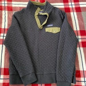 Patagonia 1/4 button up pullover (medium)